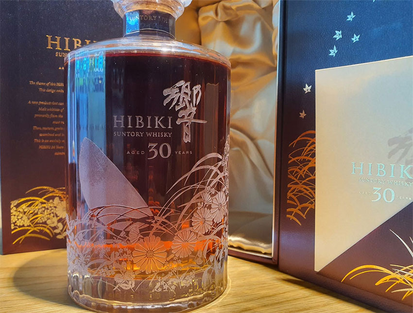 HIBIKI Dòng rượu Whisky nổi tiếng của Nhật